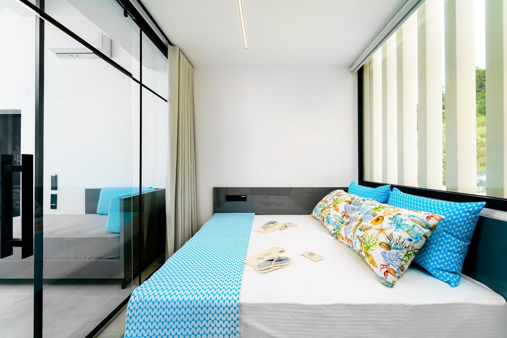 Mythodea Prive Luxury Suites Chrisi Ammoudia Exteriör bild
