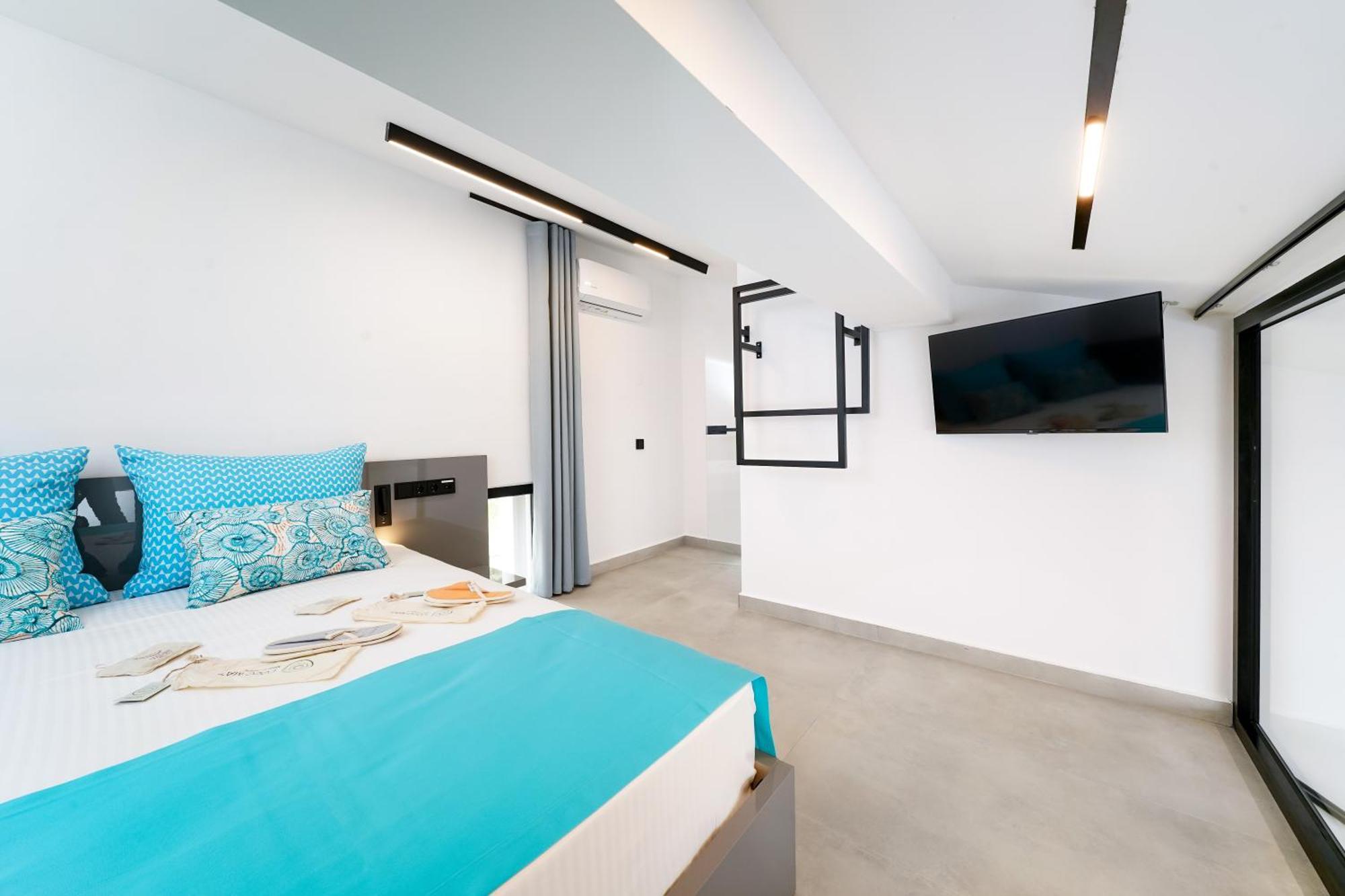 Mythodea Prive Luxury Suites Chrisi Ammoudia Exteriör bild