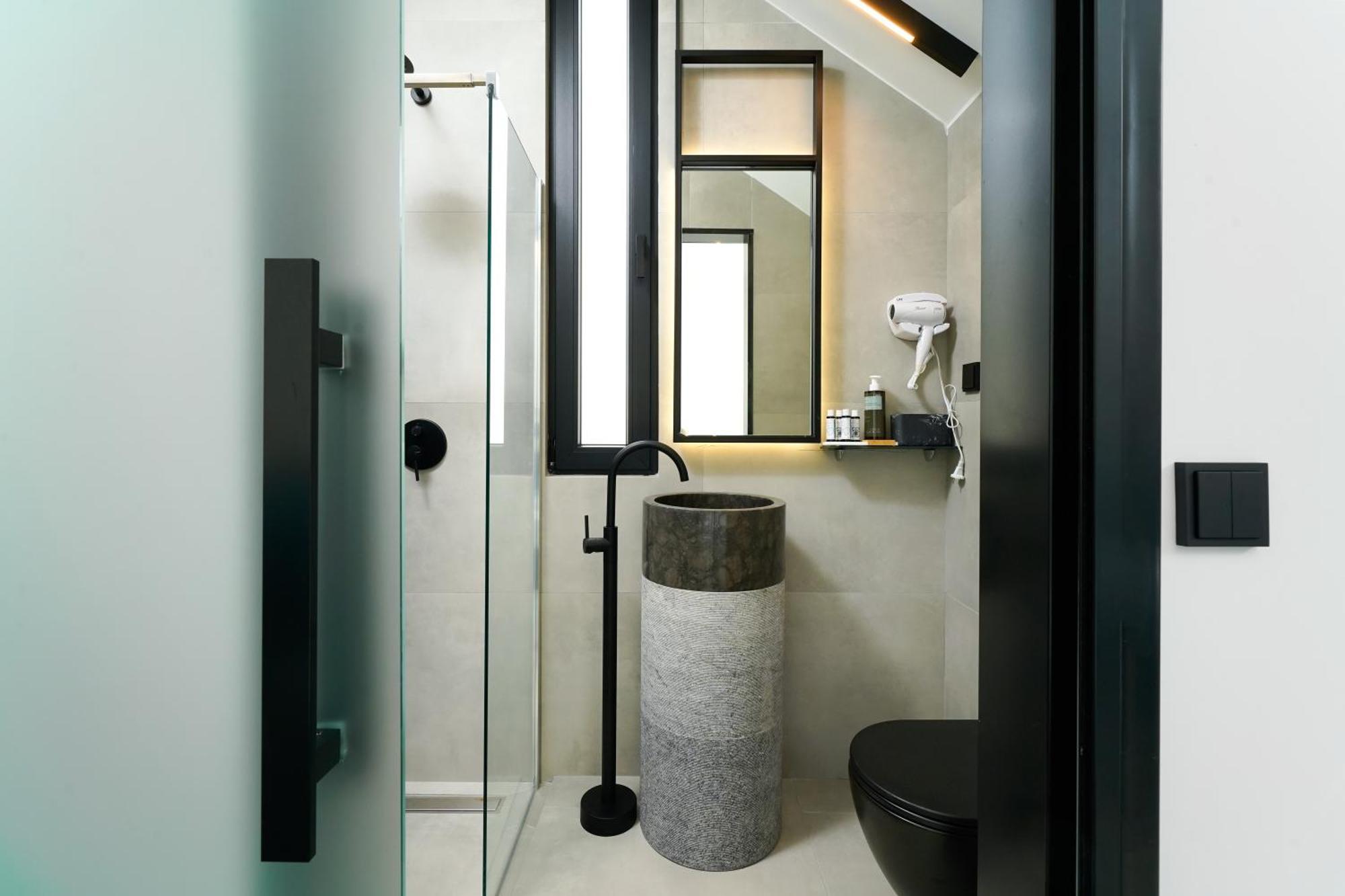 Mythodea Prive Luxury Suites Chrisi Ammoudia Exteriör bild